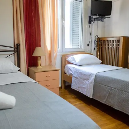 Cozy With Full View Marina Zeas Apartment